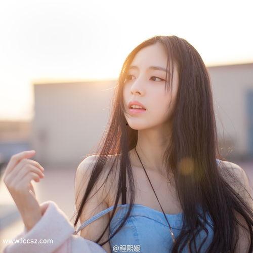 刚开学！我被女神校花找上门,开学惊喜！女神校花竟主动找上门  第2张